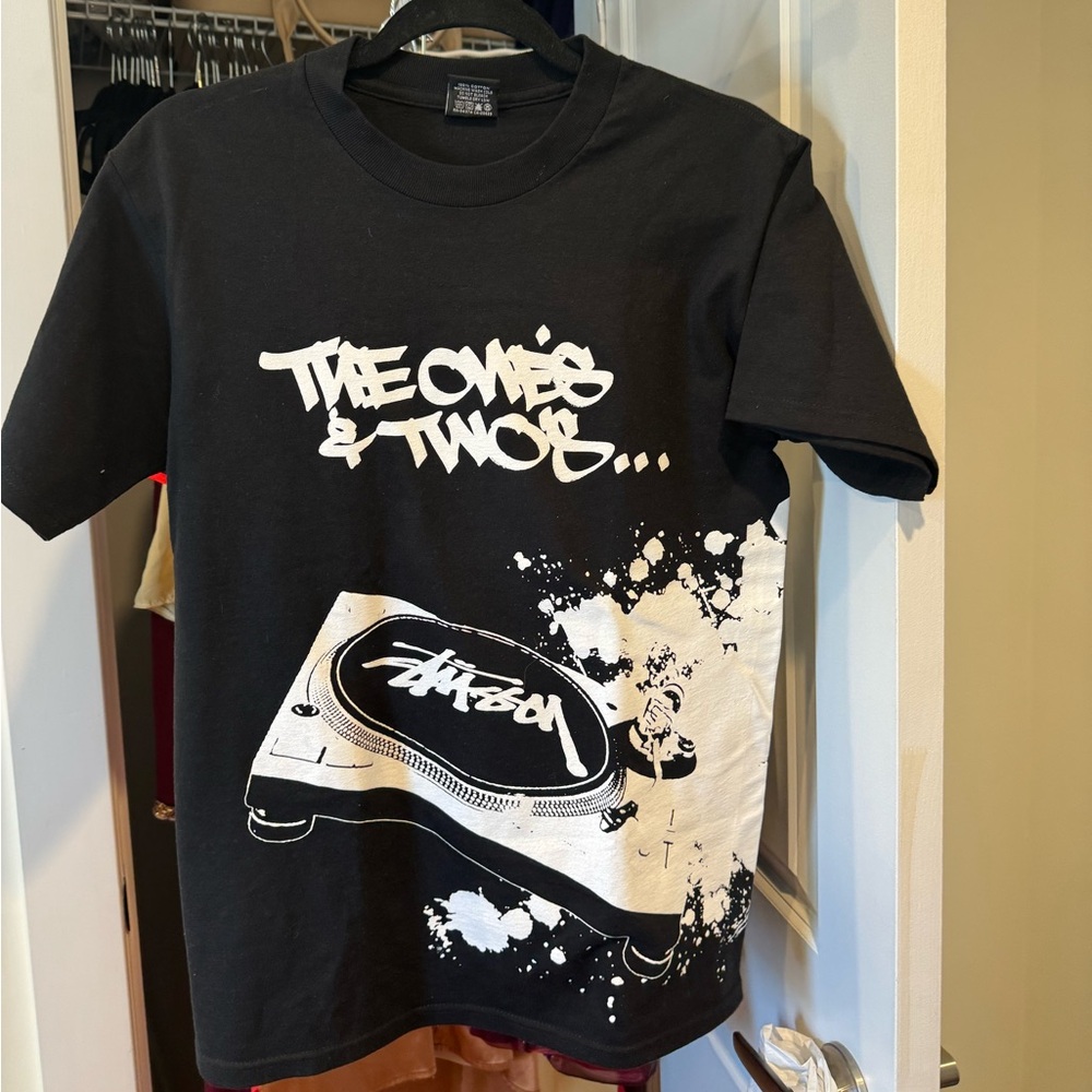 STUSSY GRAPHIC TEE, black and white, unisex S